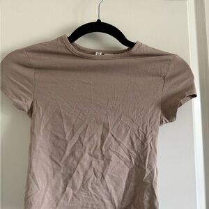 H&M Divided Brown Short Sleeve T-Shirt